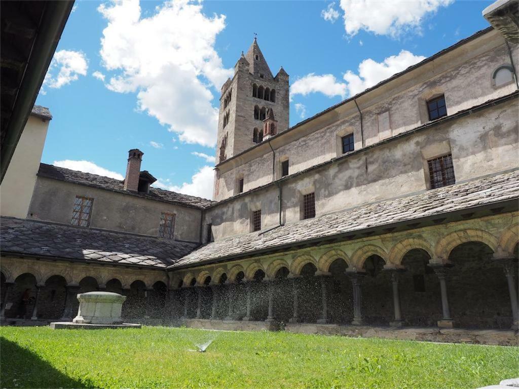 شقة Al Borgo Di Sant'Orso - Cir 0342 أَويستا المظهر الخارجي الصورة